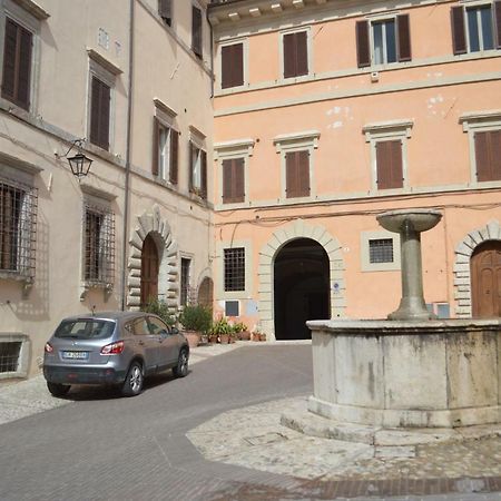 Appartamento In Centro Spoleto Ngoại thất bức ảnh